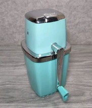 Vintage 1950&#39;s Turquoise Sears &quot;Maid of Honor&quot; Table Hand Crank Ice Crusher - £28.41 GBP