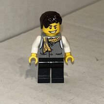 Lego Town Master Fusion Minifigure With Scarf Set 21204 FUS001 - $4.90