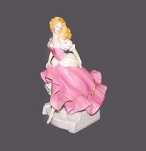 Franklin Mint Cinderella porcelain figurine designed by Gerda Neubacher in 1988. - £128.72 GBP