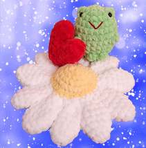 Crochet plusie Prince Frog, Height 3.54 inch/9cm, Special Valentine Prince Frog - £17.62 GBP