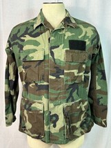 VTG 1980s Air Force Combat Camo Hot Weather Woodland Coat Shirt Medium R... - $9.85