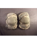 USGI U.S. MILITARY U.S. ARMY ACU CAMOUFLAGE TACTICAL ELBOW PADS EC 179 - $20.76 CAD