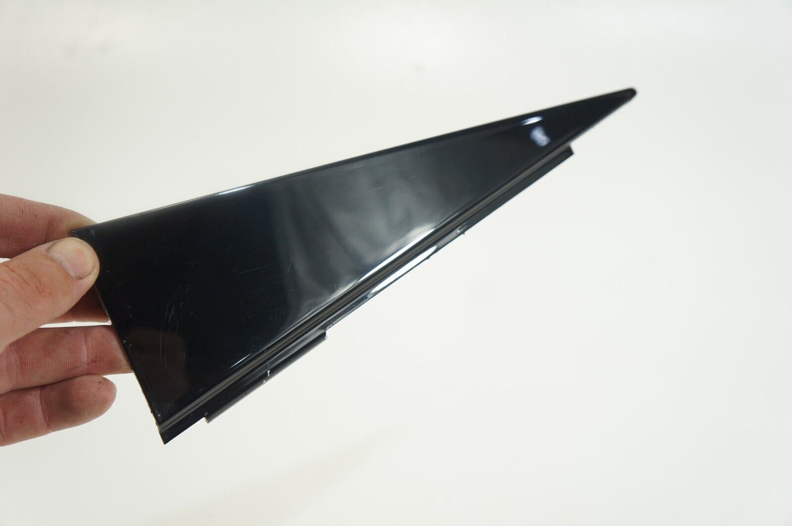 03-2010 porsche cayenne rear left driver side door corner trim cover 7L0... - $24.87