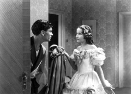 Merle Oberon &amp; Laurence Olivier 8x10 Glossy Photo - £7.02 GBP