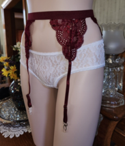 Vtg Sz XS Avid Love Burgundy Wine Red Lace Garter Belt - £9.49 GBP