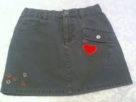Girls-SIZE 6-Old Navy-skirt-green with hearts-Great for school. - £7.82 GBP