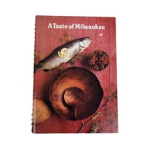 Milwaukee Public Museum Cookbook VTG Wisconsin Recipes Muses Friends Desserts - £14.24 GBP