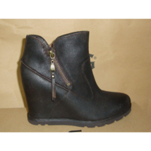 UGG Australia MYRNA Lodge Wedge Leather Sheepskin Boots Size US 7 NIB #1... - £68.54 GBP