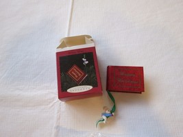 Happy Holiday&#39;s Photo holder mouse RARE Christmas Hallmark Keepsake Ornament NOS - £9.07 GBP