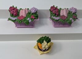 Fisher-Price Loving Family Dollhouse Purple Window pink Flower Boxes Yel... - $19.79