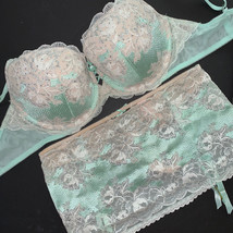 Victoria&#39;s Secret 34C,34D,36B Conjunto Sujetador + Liga Falda Blanco Men... - £82.89 GBP