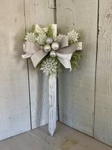 Christmas Cemetery Cross: grave flowers, Winter Grave Decoration - €22,56 EUR