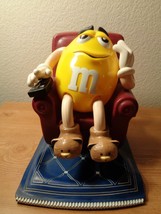 M&amp;M &quot;couch potato&quot; yellow M in Lazy Boy w/TV remote candy dispenser - £10.06 GBP