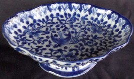 Beautiful Blue on White Porcelain Decorative Footed Bowl – VGC – GORGEOU... - $79.19