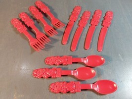Wilton Plastic Silverware Utensils Fork Spoon Knife Santa Claus Red Chri... - $14.60