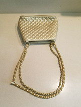 Amanda Smith Gold Quilted Shoulder Crossbody Bag with Gold Chain Strap - £7.90 GBP