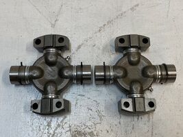 2 Quantity of Universal Joint Assemblies 5-1/2&quot;x5-1/2&quot; 33mm Ends (2 Quan... - $54.33 CAD