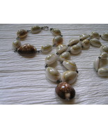 Vintage Demi Polished Seashell with Brown Speckled Center Necklace &amp; Bra... - £21.97 GBP