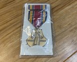 U.S. Military WW2 Victory Medal w/PB Ribbon &amp; Ribbon Bar KG JD - $14.84