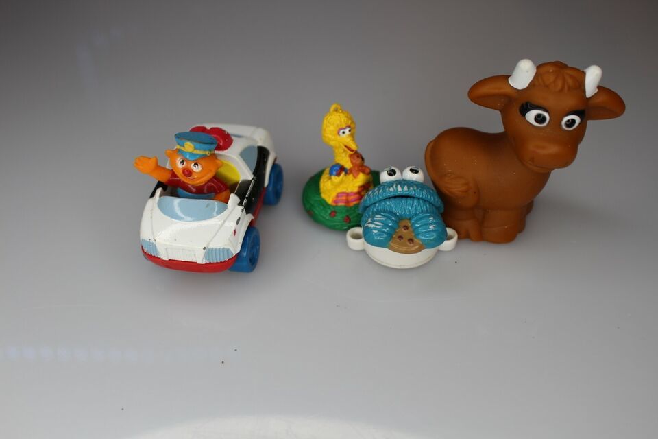 2005 Mattel Sesame Street Ernie Toy Car 0046D 36196 - $9.89