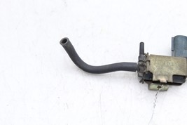 00-05 TOYOTA CELICA VACUUM SWITCH VALVE E5699 image 3