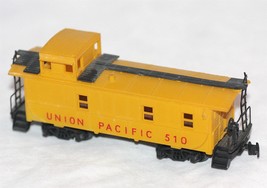 AHM HO Scale Union pacific caboose. #510 - £5.22 GBP