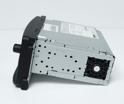 Toyota Highlander Multimedia Receiver 86140-0E110 ISSUE image 6