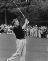 Tin Cup Kevin Costner full length pose swinging club on golf course 8x10 Photo - £7.70 GBP