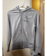 disneyland grey zip up hoody small girls ( tiny black line on pocket ) - €38,90 EUR