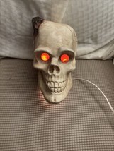 Vintage Halloween Skull Light Up Eyes and Sound Pottery Outlet - £22.77 GBP