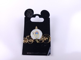 Disney World Pin Badge Cinderella Coach Pin Mint with Card 2000&#39;s New - £15.79 GBP