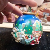 Vintage 1992 Noma Ornamotion Collectable Christmas Ornament - $10.50