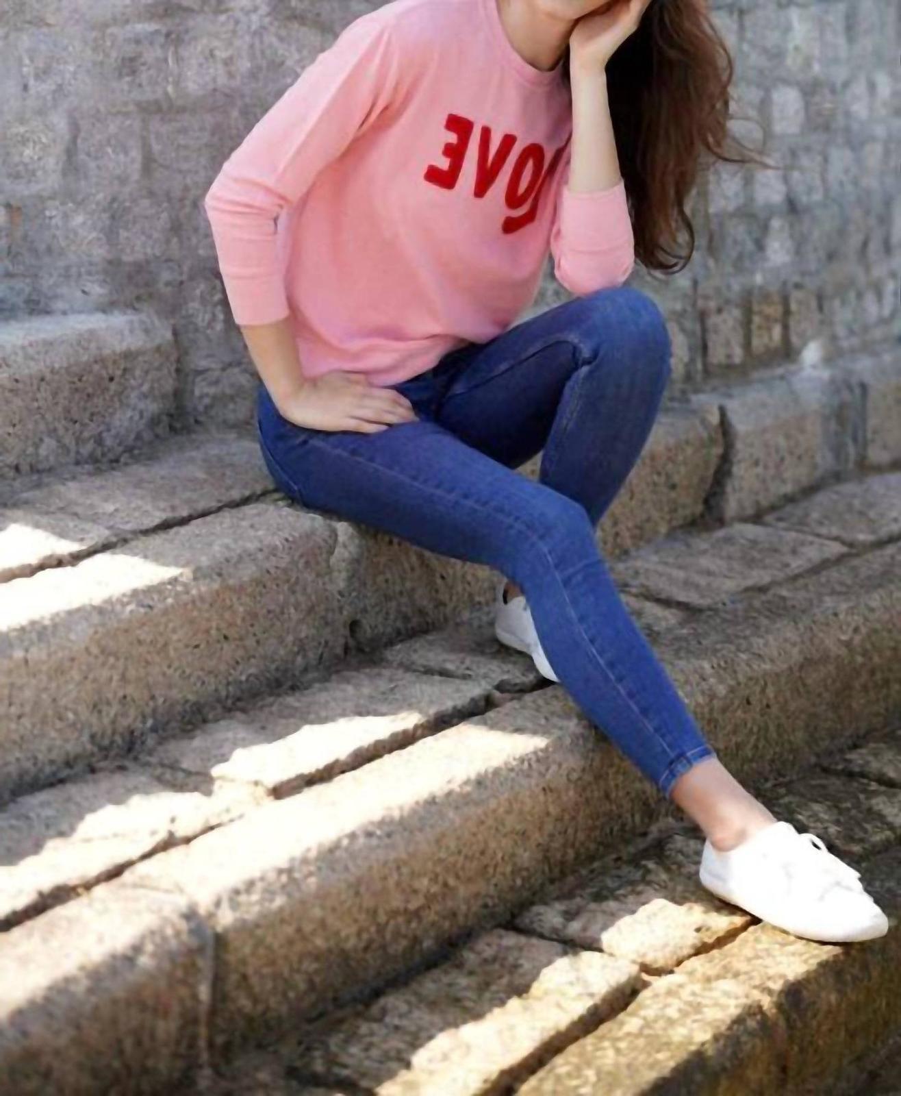 Shiraleah Love Sweatshirt Size XL - $44.55