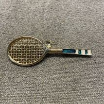 Vintage Gerry&#39;s Tennis Racquet Brooch Gold Tone Green Enamel Pin KG Fashion - £11.74 GBP