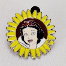 WDW 2011 Hidden Mickey Series Princess Flowers Snow White Completer Pin - £5.53 GBP