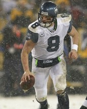 MATT HASSELBECK 8X10 PHOTO SEATTLE SEAHAWKS NFL FOOTBALL PICTURE SNOW - $4.94
