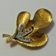 Vintage Signed JJ Gold-tone Clear Rhinestone Flower Brooch - $20.84 CAD