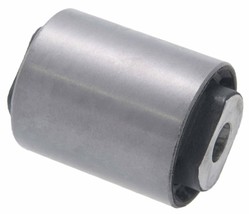 Rgx000060 - Arm Bushing (for the Rear Lower Control Arm) For Land Rover ... - $102.07 MXN