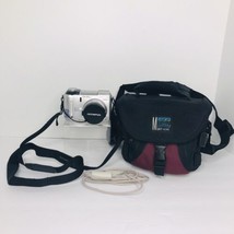 Olympus CAMEDIA C-740 Ultra Zoom 3.2 MP Digital Camera With Bag & USB Cable - $47.42