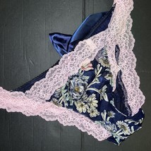 Victoria&#39;s Secret M Panty CUTOUT pink NAVY BLUE FLORAL BOW APPLIQUE embr... - $34.65