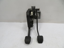 BMW Z3 E36 Pedal Box, Brake &amp; Clutch Pedals 1161962 - $113.84