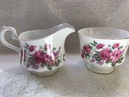 Queen Anne Bone China-England-gold Trim-creamer &amp; Sugar-2 1/2” Tall - £20.14 GBP