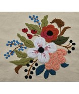 Vintage Embroidered Floral 10.5x10 Handmade Fabric Textile Art - €17,07 EUR Vintage Embroidered Floral 10.5x10 Handmade Fabric Textile Art - €17,07 EUR