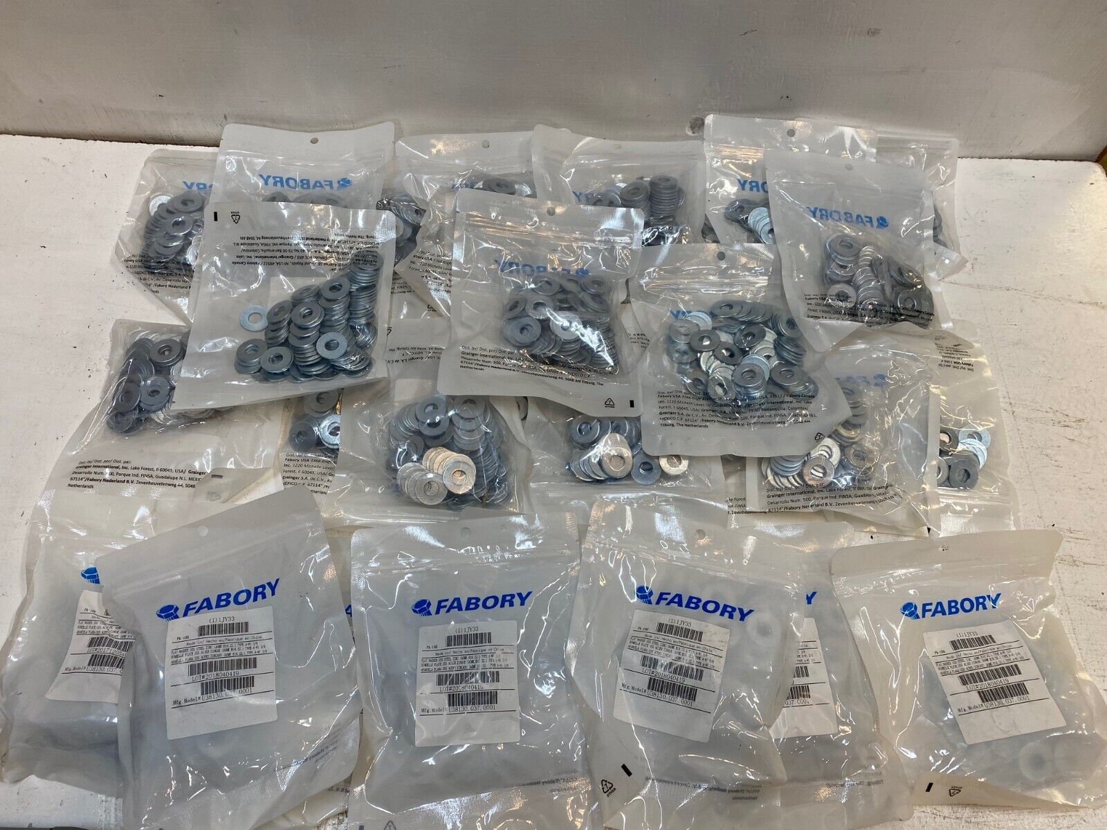 29 Bags of 100 Each Fabory IJY33 Flat Washer USS Steel Zinc 3/8 (29,000 ... - $97.46
