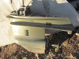 Johnson Evinrude 85-135hp ELECTRIC Shift Lower Unit 20 inch 1971 - $550.00