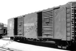 Pennsylvania Railroad PRR 2546 Boxcar Chicago ILL 1965 Photo - $14.95