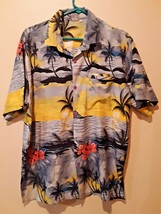 Vintage Hawaiian Mens Shirt Ocean Palm Trees Flowers - £12.65 GBP