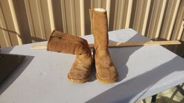 Womens Ugg Classic Tall Zip-up Zip up Suede Chestnut Boots  Fair Conditi... - $15.93