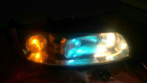 05 06 07 VOLVO S60 S 60 PASSENGER RIGHT HID XENON HEADLIGHT W/WASHER NOZ... - $197.01