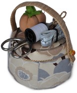 Large Pin Cushion-Beige &amp; Cream Flower 468T11-57 - €6,89 EUR
